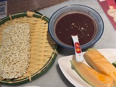 -尚尚仙·酸汤猪手·猪肚鸡火锅(华联万柳购物中心店)