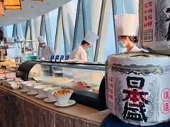 自助取餐区-广州塔璇玑地中海自助旋转餐厅