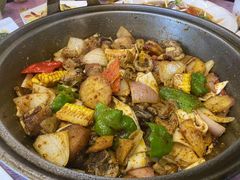 -亚黑亚炕锅农家美食(清水河店)