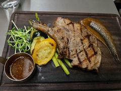 -Oasis Bar & Grill