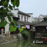 4块钱一块，用料很足，大家排队购买