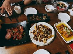 -隔壁老王·家常云南菜(花巷店)