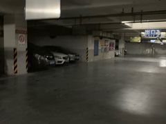 -无锡烤鸭馆中山路店-停车场