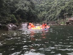 -安吉龙王山峡谷漂流
