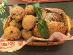 那不勒斯炸物拼盘-BOTTEGA意库(中骏世界城店)