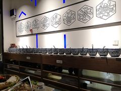 -尚尚仙·酸汤猪手·猪肚鸡火锅(华联万柳购物中心店)