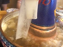 -毛辣果·贵州红酸汤牛肉火锅(西单店)