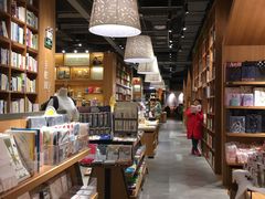 -百新书局(尚悦湾店)