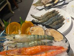 -领鲜活海鲜榴莲自助火锅(东门店)