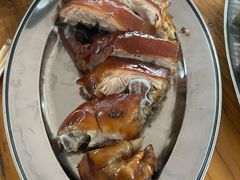 -四更周店烤乳猪