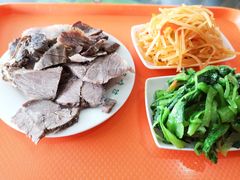 牛肉面-吾穆勒蓬灰牛肉面·清真(北滨河中路店)
