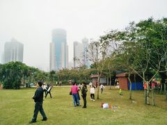-万绿园