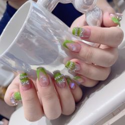 -晨·艺美甲美睫