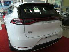 -比亚迪弘仁锐豪4S店-停车场