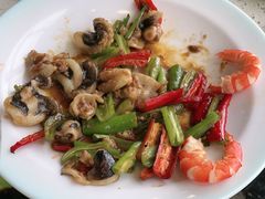 -巧克力渔家.小船海鲜胶东菜(万平口店)