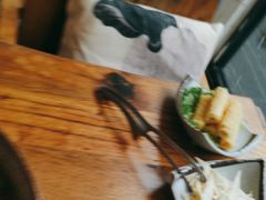 -毛辣果·贵州红酸汤牛肉火锅(西单店)