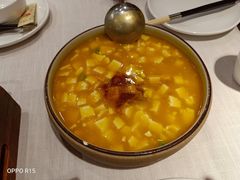 蟹黄豆腐-大鸭梨烤鸭(金色漫香店)