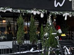 -W COLLECTIVE  DESSERT SHOP