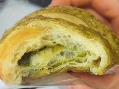 静冈抹茶可颂-BLACKSWAN黑天鹅(环球店)