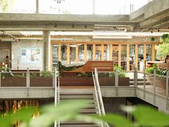 -ROAST coffee & eatery