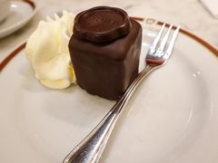 original&nbsp;cube-Cafe Sacher(WIEN)