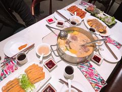 -肥仔文澳门猪骨煲(南京西路店)