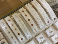 -海星奢选二手奢侈品手表包包鉴定回收寄卖(墨玉南路店)