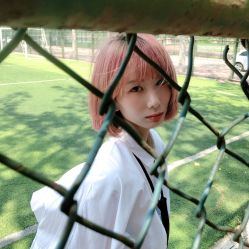 -BULB STUDIO 巴柏明星发型工作室