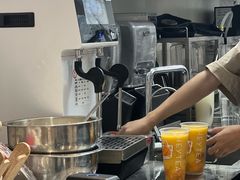-喜茶(上海淮海中路渔阳里店)