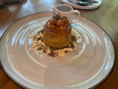 -Chom Cafe and Restaurant