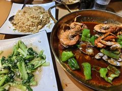 -臻鲜燕海鲜融合餐厅(金陵style店)