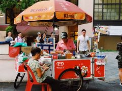 -詹爷爷乌节路街头冰淇淋
