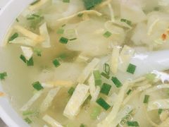 小馄饨-黄阿姨锅贴大王(万航渡路店)