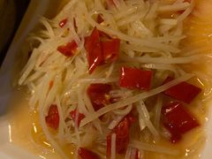 -临江餐馆二楼美食部落