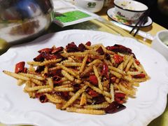 -东巴谷野生菌火锅餐厅