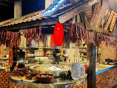 -破瓦寒窑·地摊烤羊排