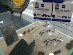 -优视力蔡司眼镜验配中心(越秀城市广场奥莱店)