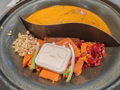 -生活如沸·顺德水牛奶火锅(大学路店)