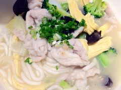 -渝是乎酸菜鱼(龙旗购物中心店)
