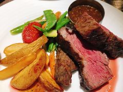 炭烤菲力牛排佐黑胡椒汁-秀·爱尔兰餐吧(上海路店)
