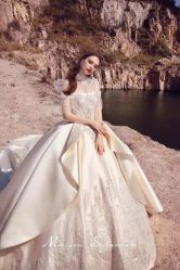 -Renee芮亦婚纱(原丽莎)