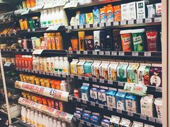 -全家便利店(愚园店)