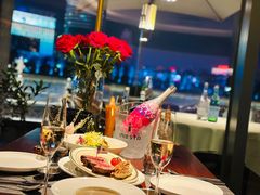 -MONICH牛排融合餐厅(和义大道购物中心店)