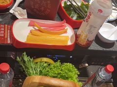 -醉董牛川派鲜肉自选火锅(烟台店)