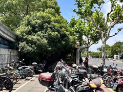 -龙溪路(地铁站)