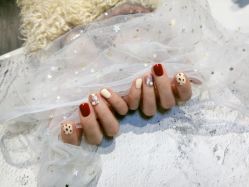 -UGIRL有个美甲