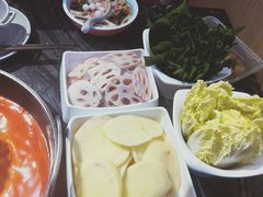 -热火朝天鲜切牛肉火锅(南强街巷店)