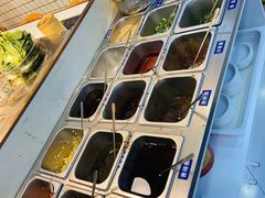 自助调料区-百品聚旋转火锅(号外店)