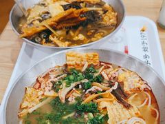 -爱民螺蛳粉(梧州国泰广场店)