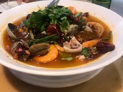 水煮三鲜-戏台船坞海鲜排档